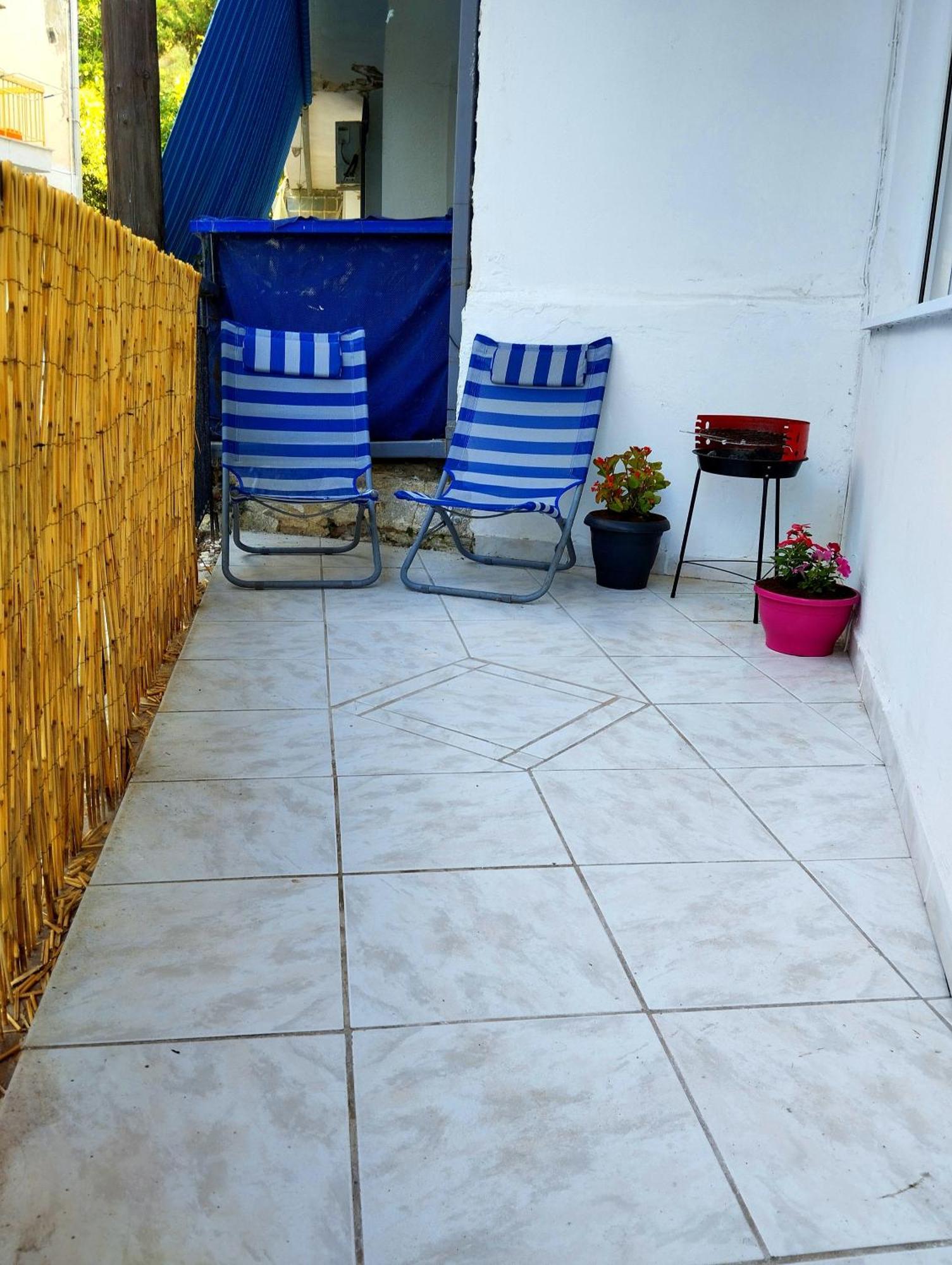 Antonia'S Cozy Apartment Агия Триас Екстериор снимка